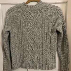 Abercrombie and Fitch gray knitted sweater